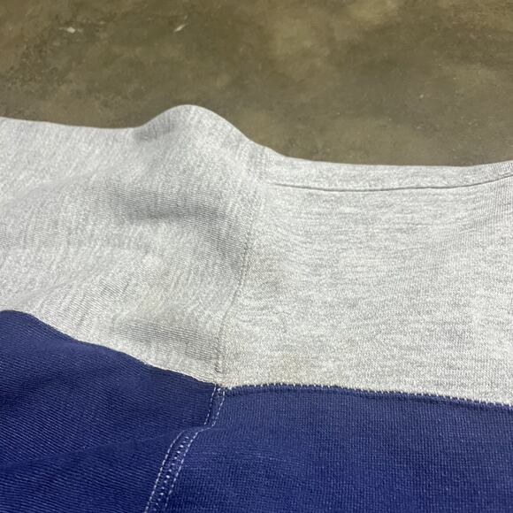 Vintage 90s Hugo Boss Grey Embroidered Sweatshirt - Picture 4 of 5